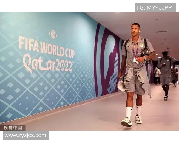 足球明星运动穿搭解析打造时尚与运动兼具的潮流风格